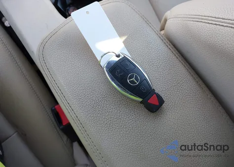 2016 Mercedes-Benz Gla 250 z USA, uszkodzony, nr VIN WDCTG4EB8GJ270800